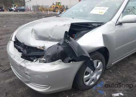 2004 Toyota Camry Le из США, поврежденный, VIN 4T1BE32K04U874871